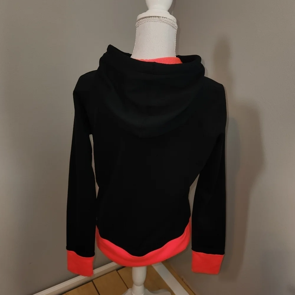 Nike Pink Hooded Thermafit Sweatshirt with Cuffed Sleeves